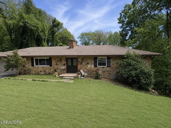 102 E Morningside Drive, Oak Ridge, TN 37830