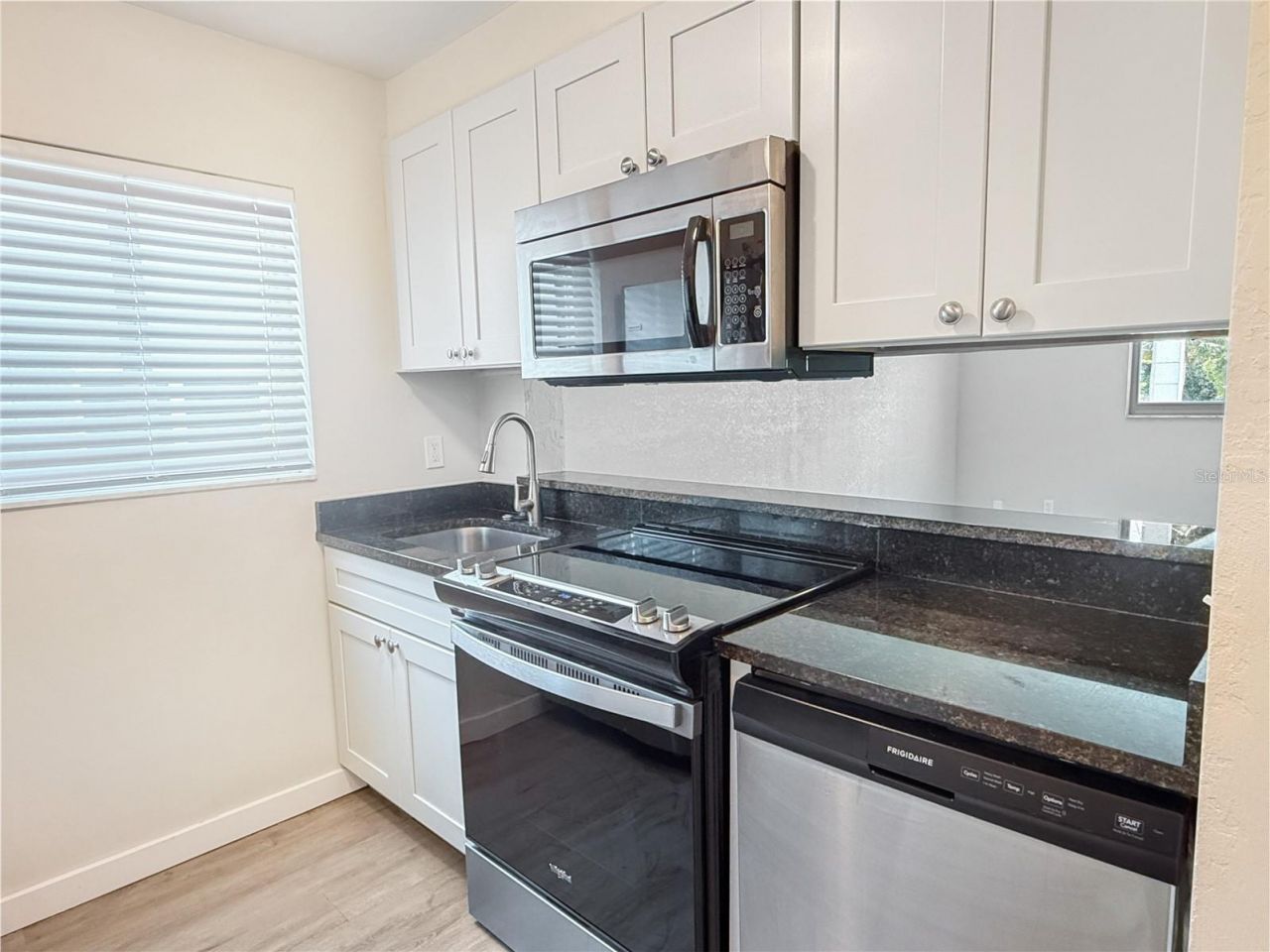 208 N Halifax Avenue , Daytona Beach, FL 32118 Photo
