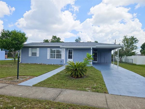 1315 E HANCOCK DRIVE , DELTONA, FL 32725