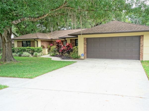 15903 DOVER CLIFFE DRIVE , LUTZ, FL 33548