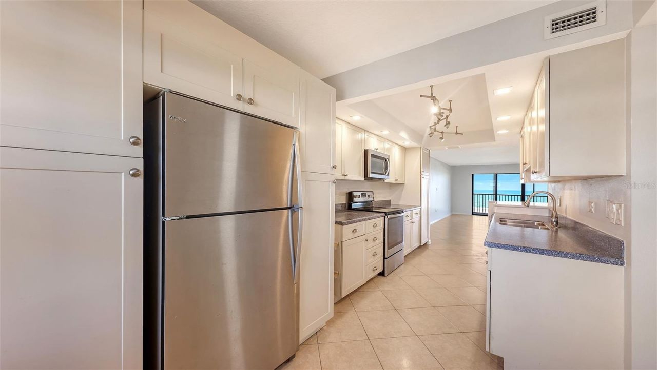 420 Beach Road, Unit 706, Sarasota, FL 34242 Photo