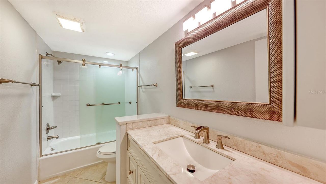 420 Beach Road, Unit 706, Sarasota, FL 34242 Photo