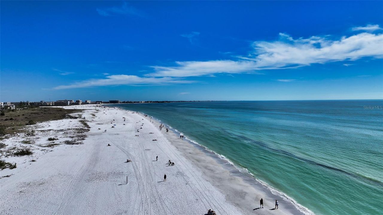 420 Beach Road, Unit 706, Sarasota, FL 34242 Photo