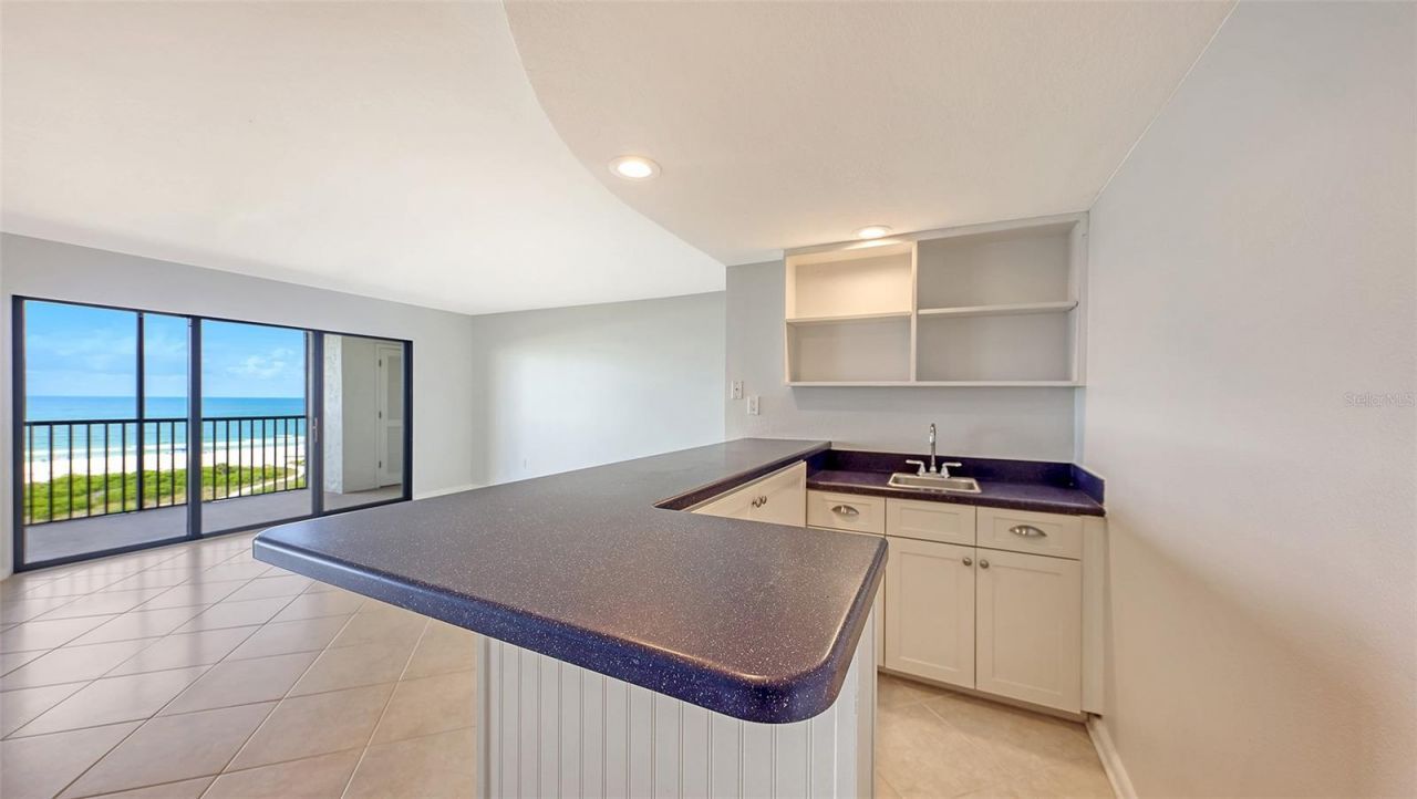 420 Beach Road, Unit 706, Sarasota, FL 34242 Photo
