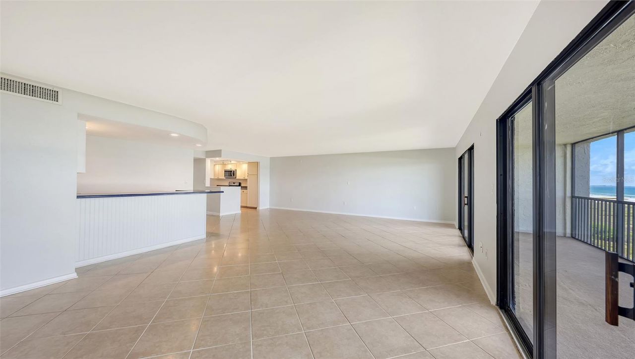 420 Beach Road, Unit 706, Sarasota, FL 34242 Photo