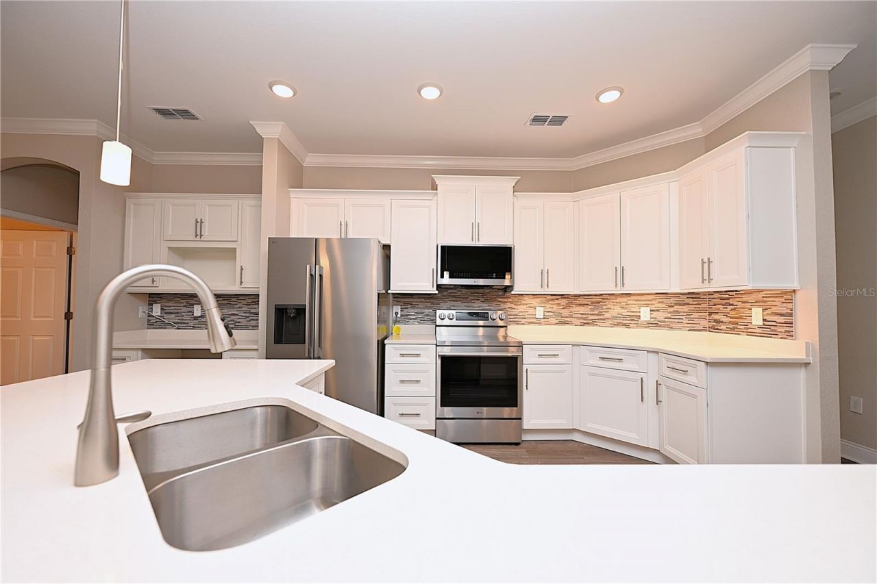 299 Travelers Creek Drive, Auburndale, FL 33823 Photo