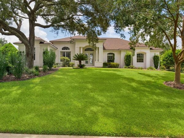 39407 TREELINE DRIVE , LADY LAKE, FL 32159