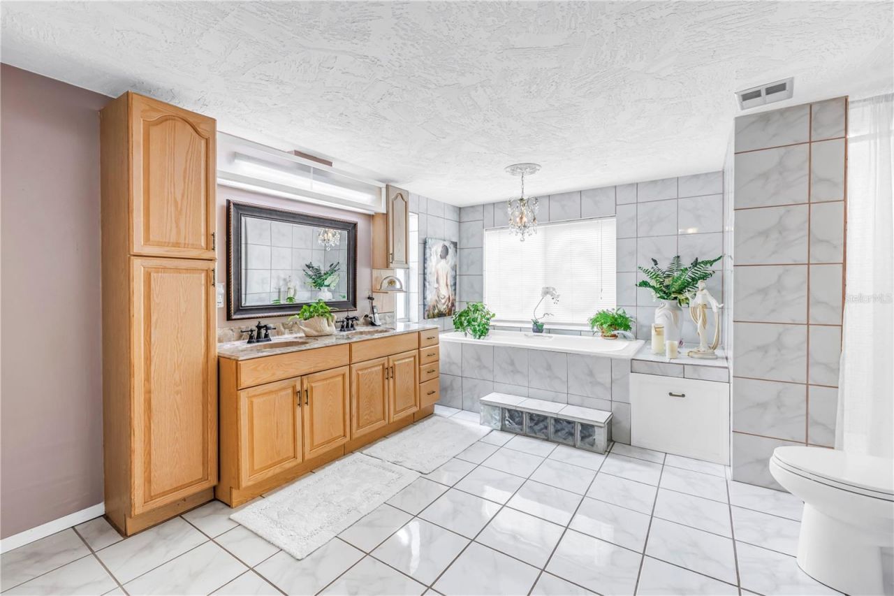 7999 Ridge Road , Seminole, FL 33772 Photo