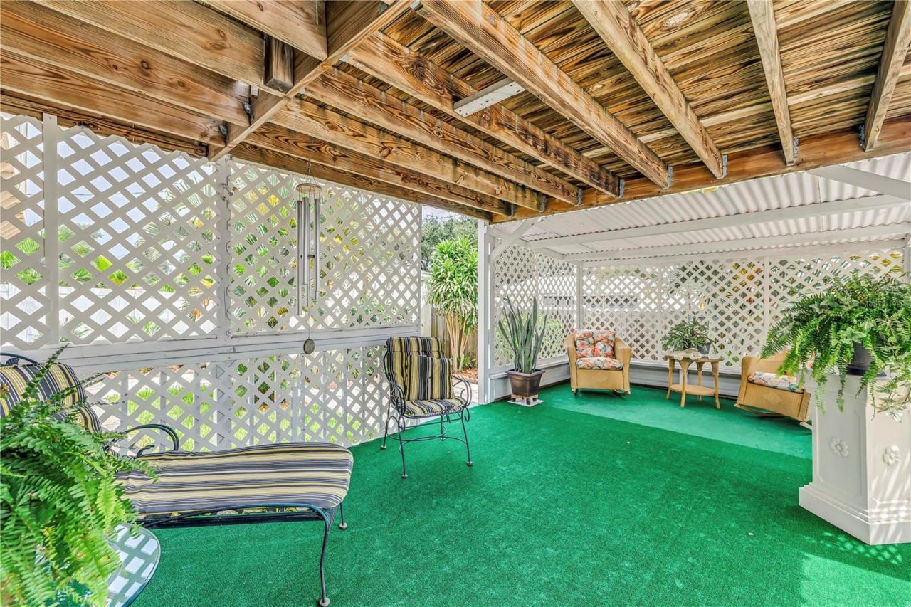 7999 Ridge Road , Seminole, FL 33772 Photo