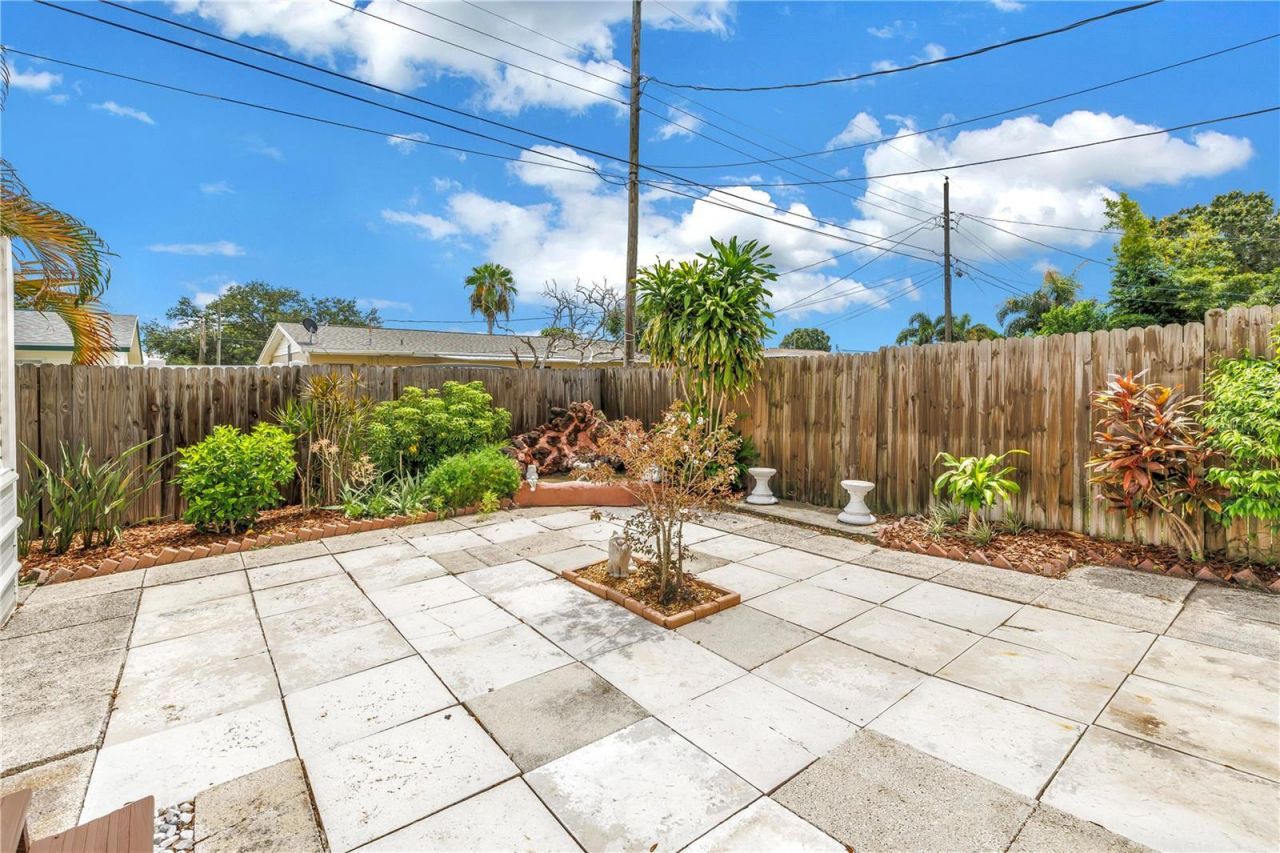 7999 Ridge Road , Seminole, FL 33772 Photo
