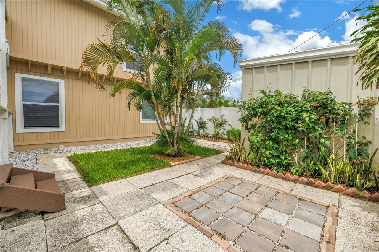 7999 Ridge Road , Seminole, FL 33772 Photo