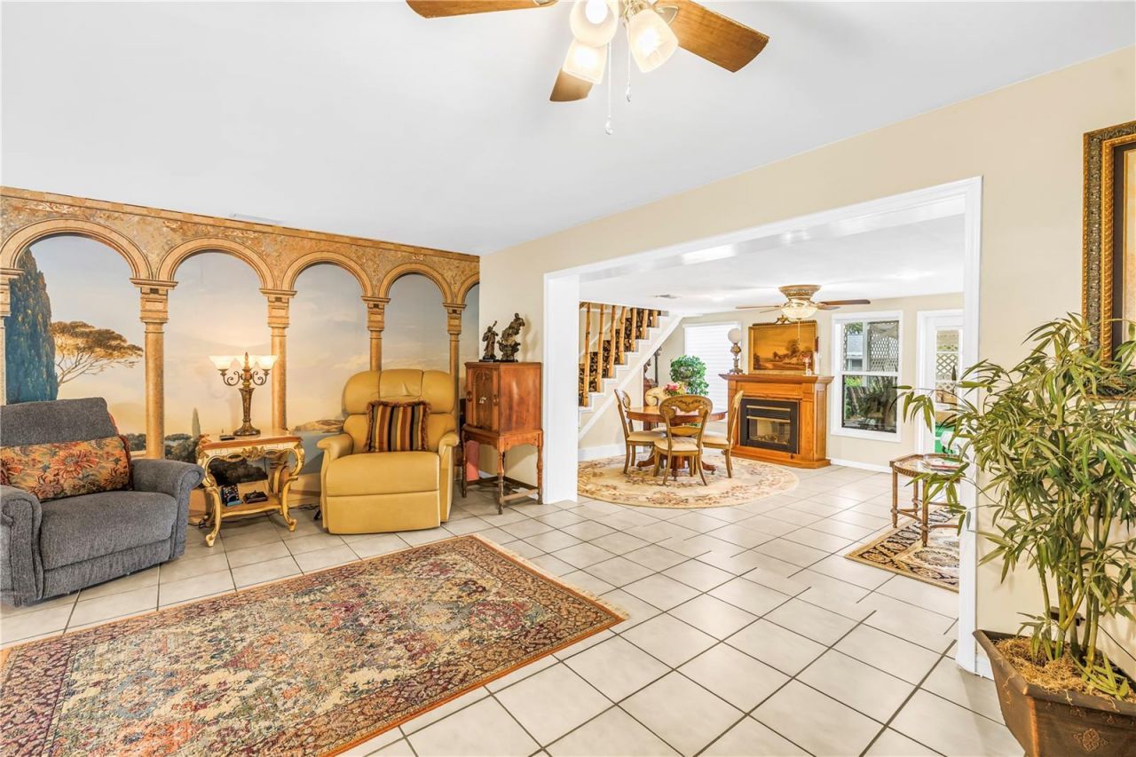 7999 Ridge Road , Seminole, FL 33772 Photo
