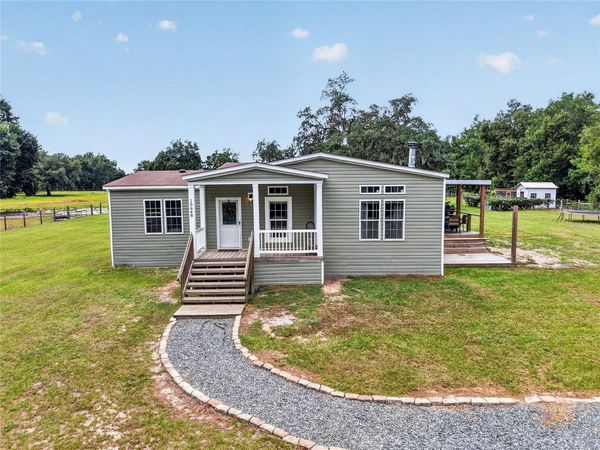 10648 SE HIGHWAY 464C , OCKLAWAHA, FL 32179