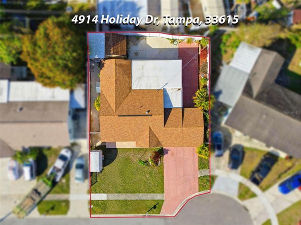 4914 HOLIDAY DRIVE , TAMPA, FL 33615