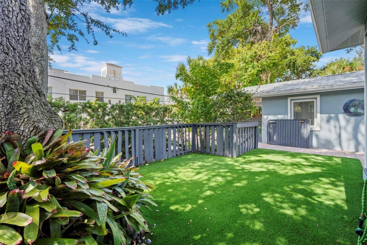 1841 Laurel Street, Sarasota, FL 34236 Photo