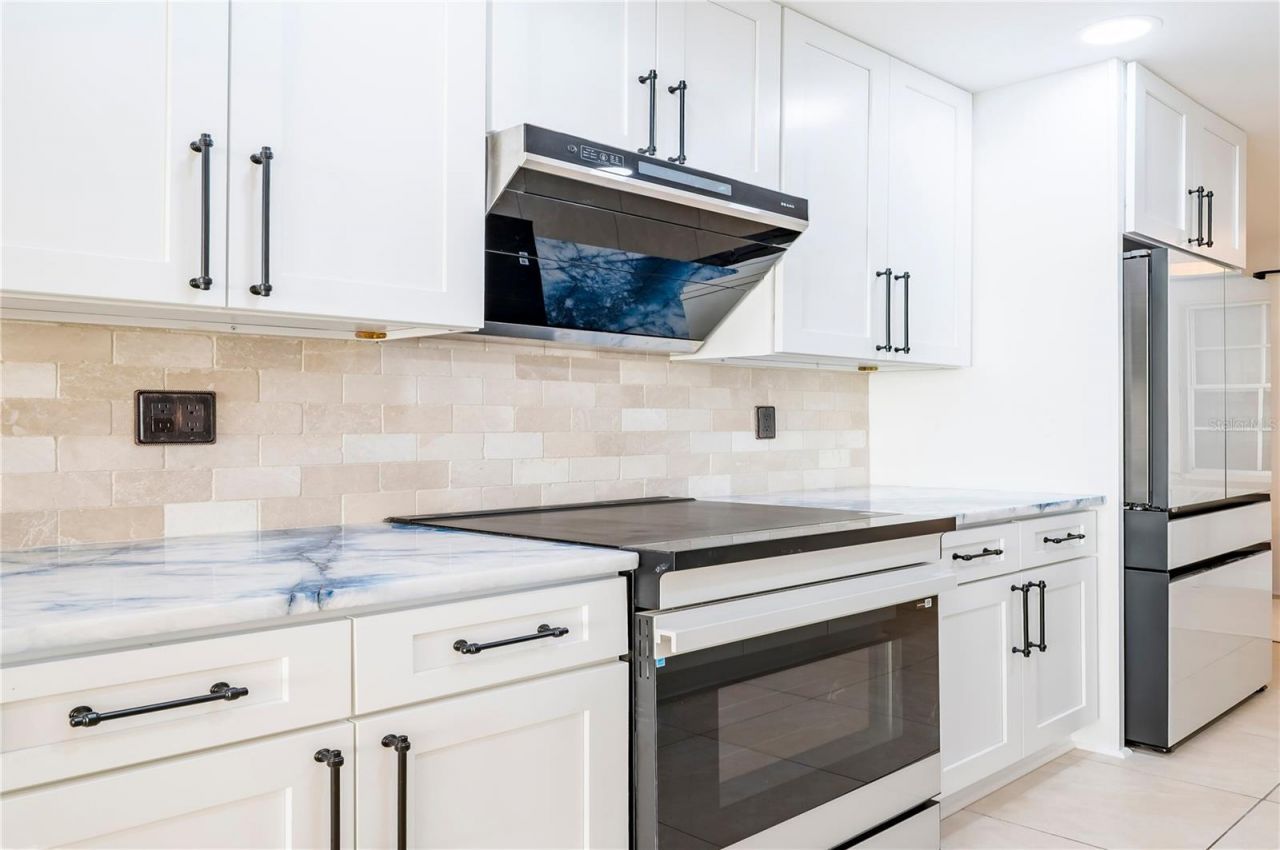 2900 Gulf Boulevard, Unit 108, Belleair Beach, FL 33786 Photo