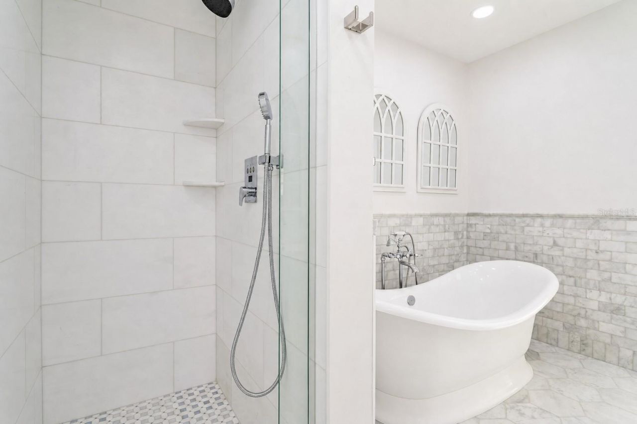 2900 Gulf Boulevard, Unit 108, Belleair Beach, FL 33786 Photo