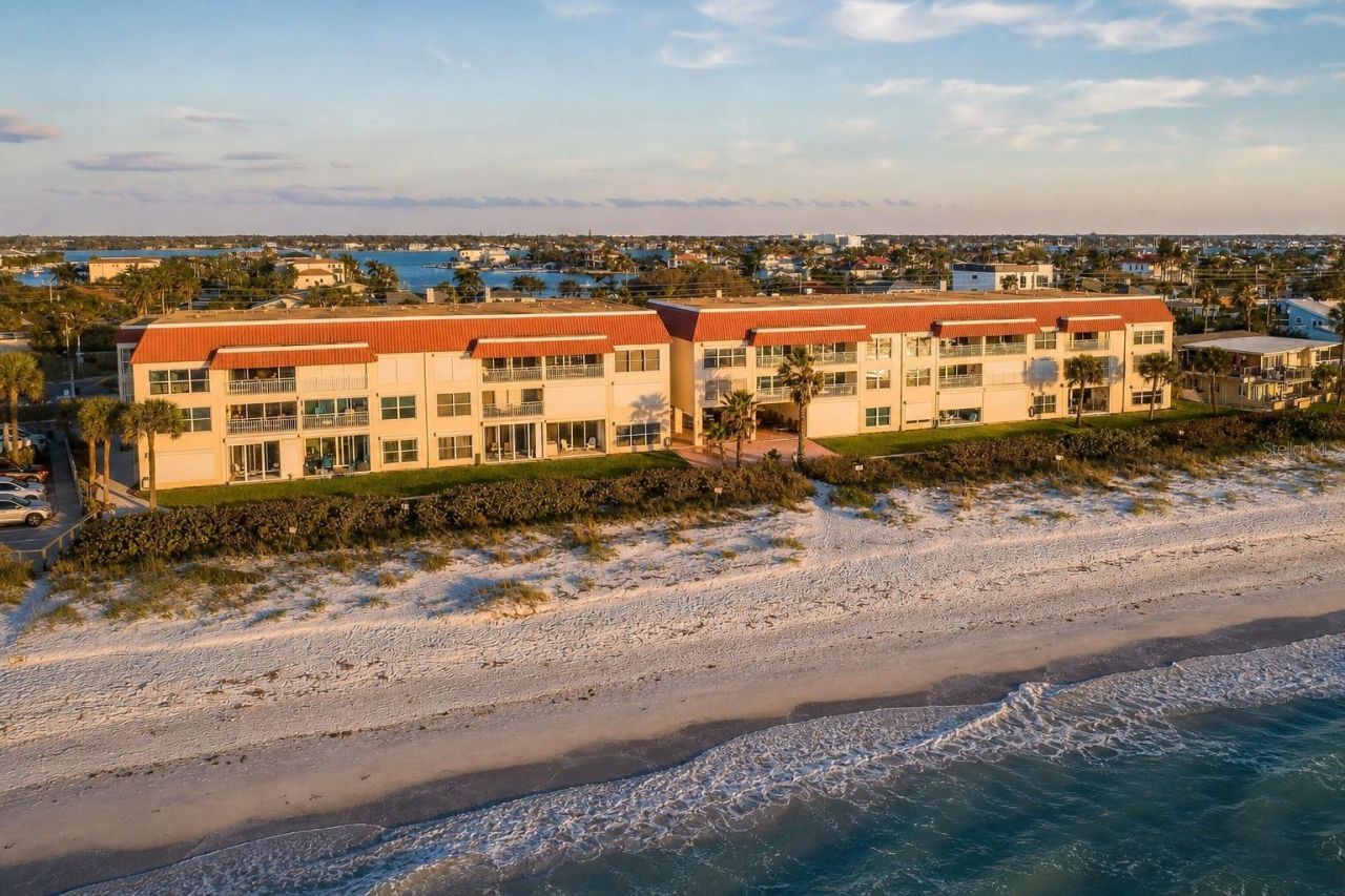 2900 Gulf Boulevard, Unit 108, Belleair Beach, FL 33786 Photo