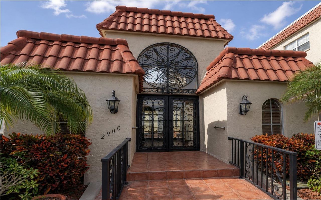 2900 Gulf Boulevard, Unit 108, Belleair Beach, FL 33786 Photo