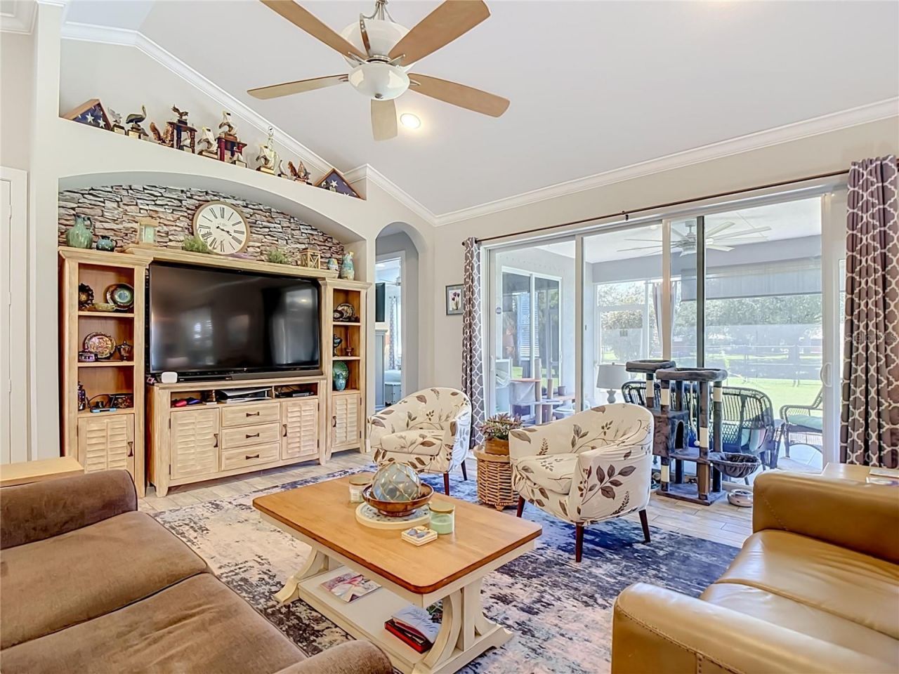 108 Oak Knolls Circle , Sebring, FL 33876 Photo
