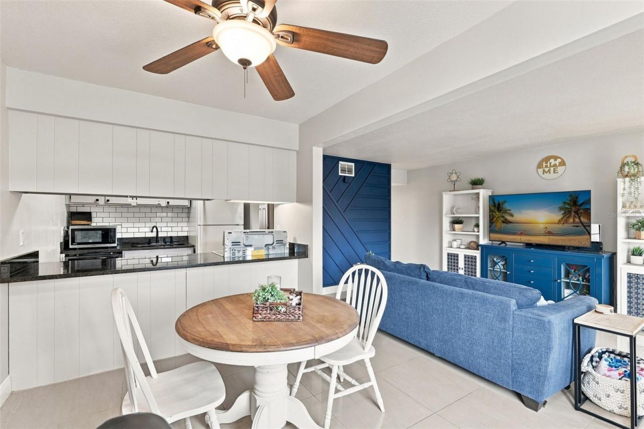 1000 Lake Of The Woods Boulevard , Unit B202, Fern Park, FL 32730 Photo