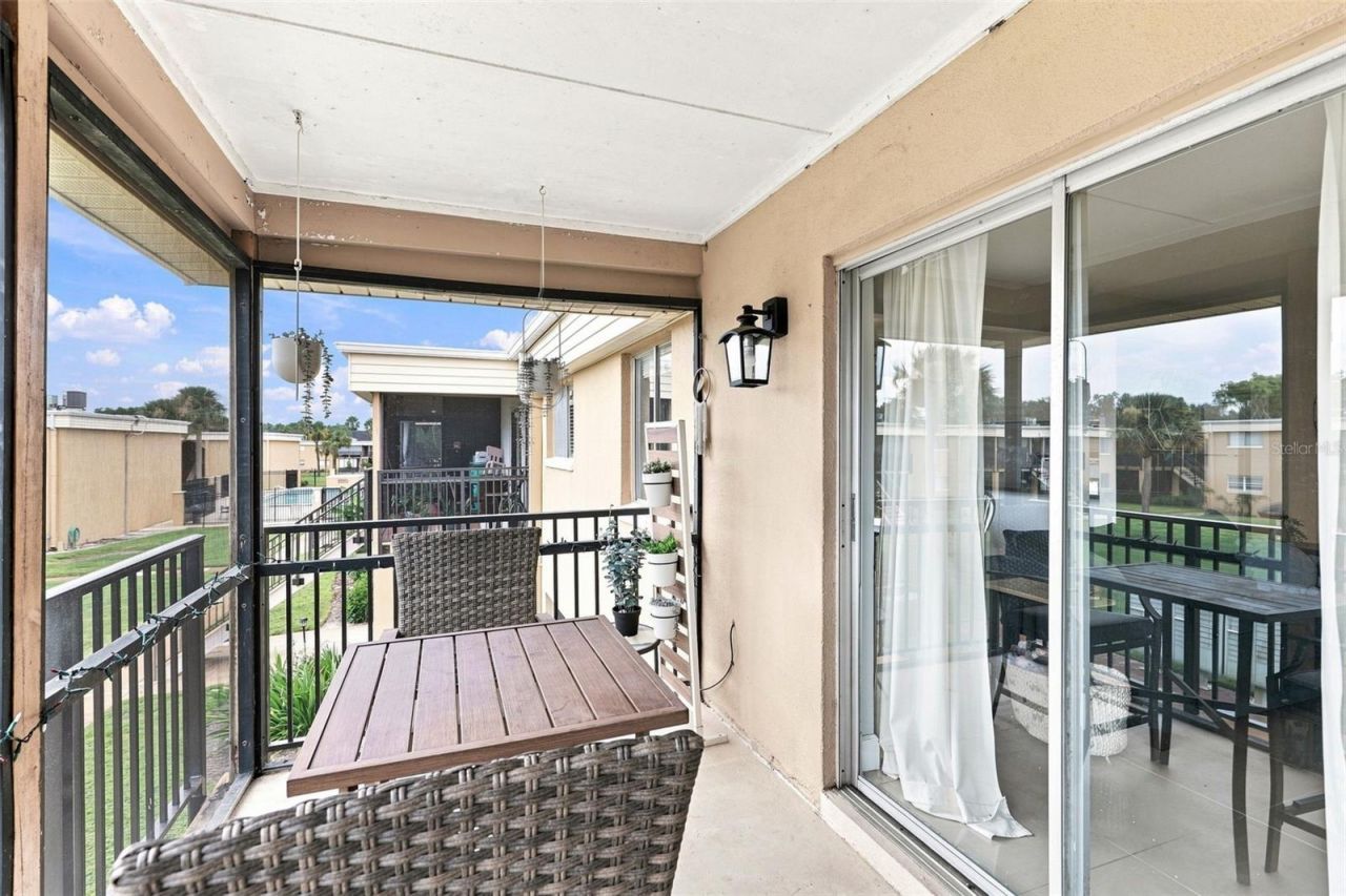 1000 Lake Of The Woods Boulevard , Unit B202, Fern Park, FL 32730 Photo