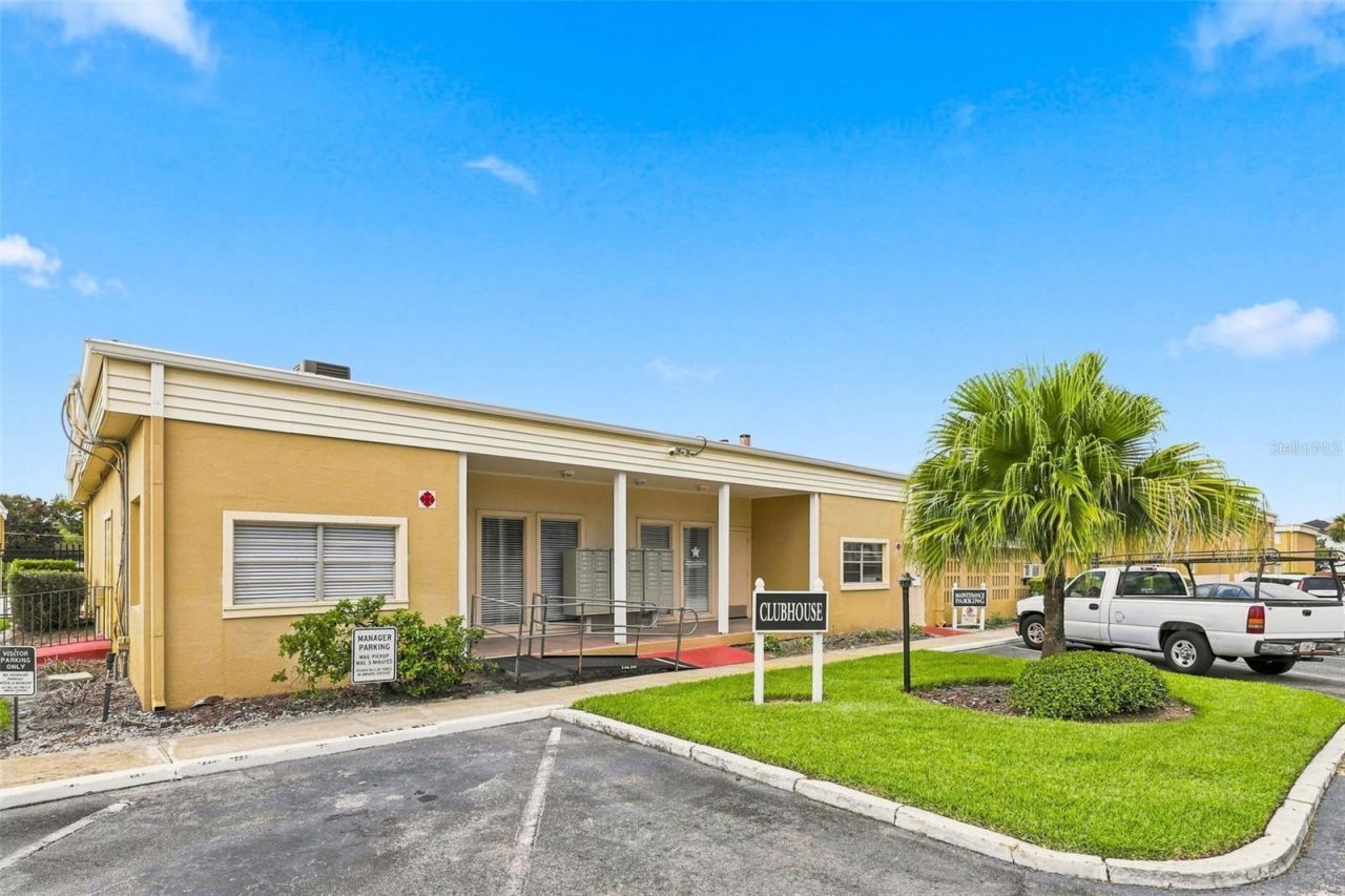 1000 Lake Of The Woods Boulevard , Unit B202, Fern Park, FL 32730 Photo