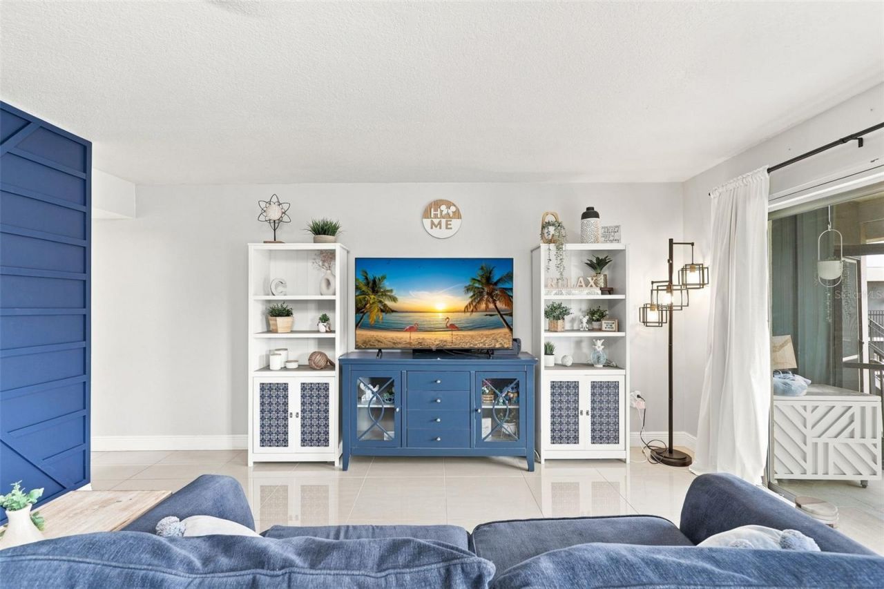 1000 Lake Of The Woods Boulevard , Unit B202, Fern Park, FL 32730 Photo