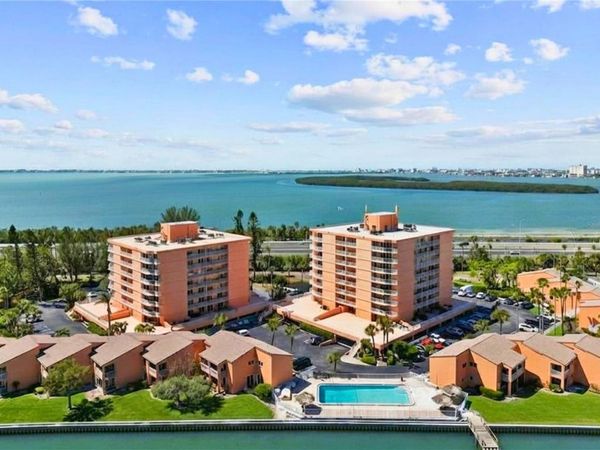 7400 SUNSHINE SKYWAY LANE S, Unit 106, ST PETERSBURG, FL 33711