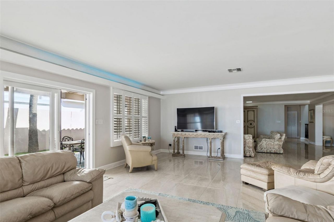 1520 Gulf Boulevard, Belleair Beach, FL 33786 Photo