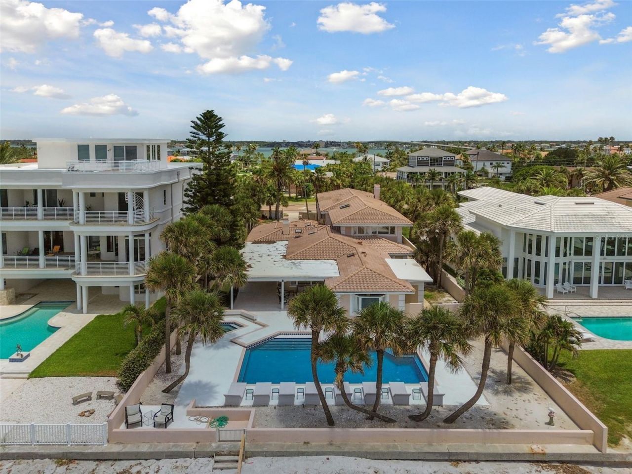 1520 Gulf Boulevard, Belleair Beach, FL 33786 Photo
