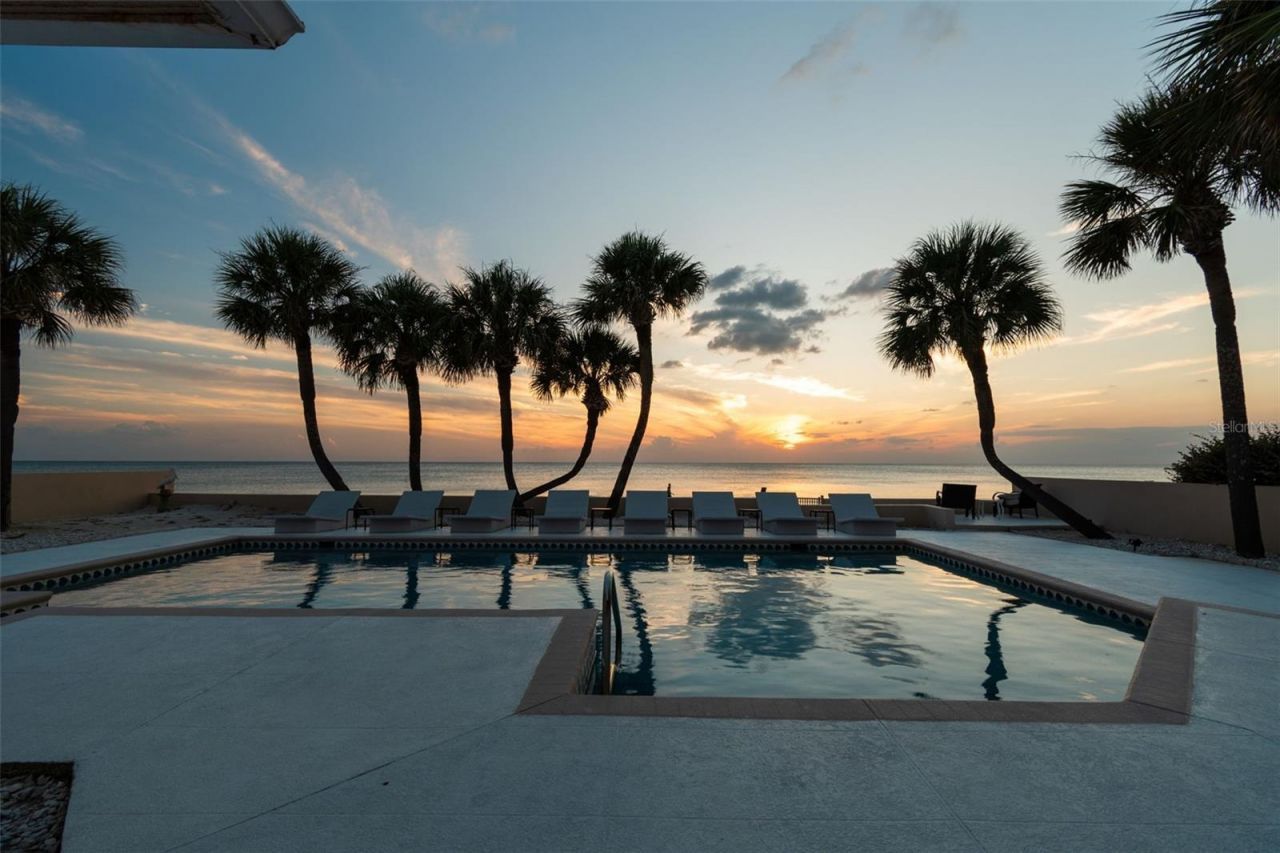 1520 Gulf Boulevard, Belleair Beach, FL 33786 Photo