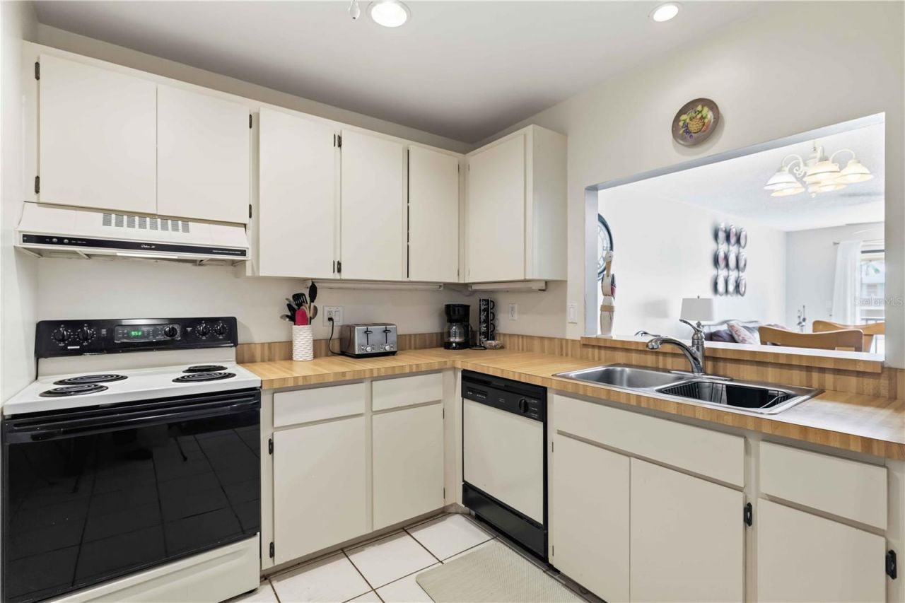 9034 Midnight Pass Road, Unit 6, Sarasota, FL 34242 Photo