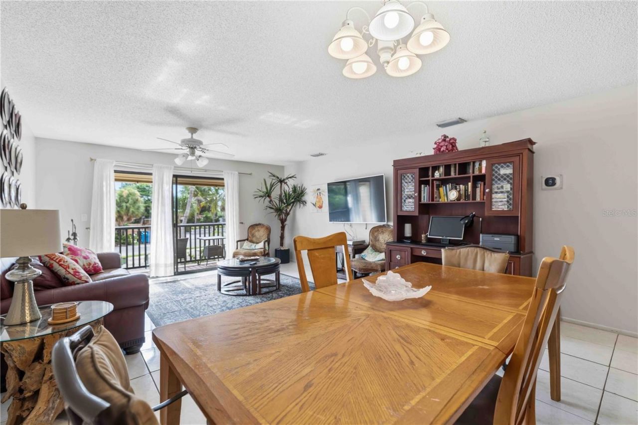 9034 Midnight Pass Road, Unit 6, Sarasota, FL 34242 Photo