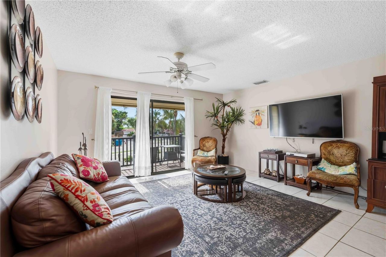 9034 Midnight Pass Road, Unit 6, Sarasota, FL 34242 Photo
