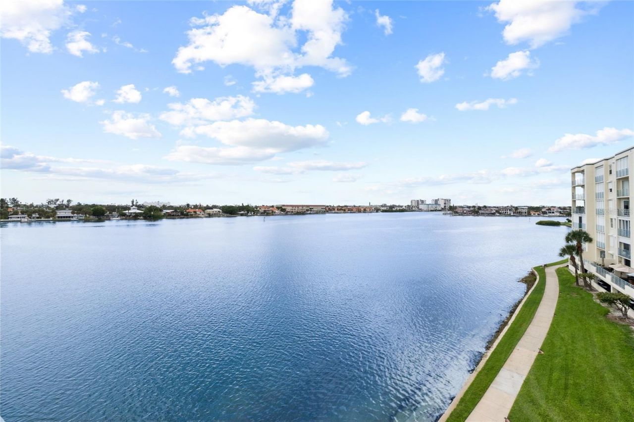7974 Sailboat Key Boulevard S, Unit 408, South Pasadena, FL 33707 Photo