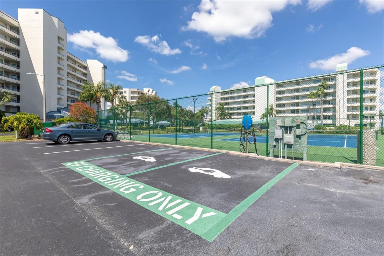 7974 Sailboat Key Boulevard S, Unit 408, South Pasadena, FL 33707 Photo