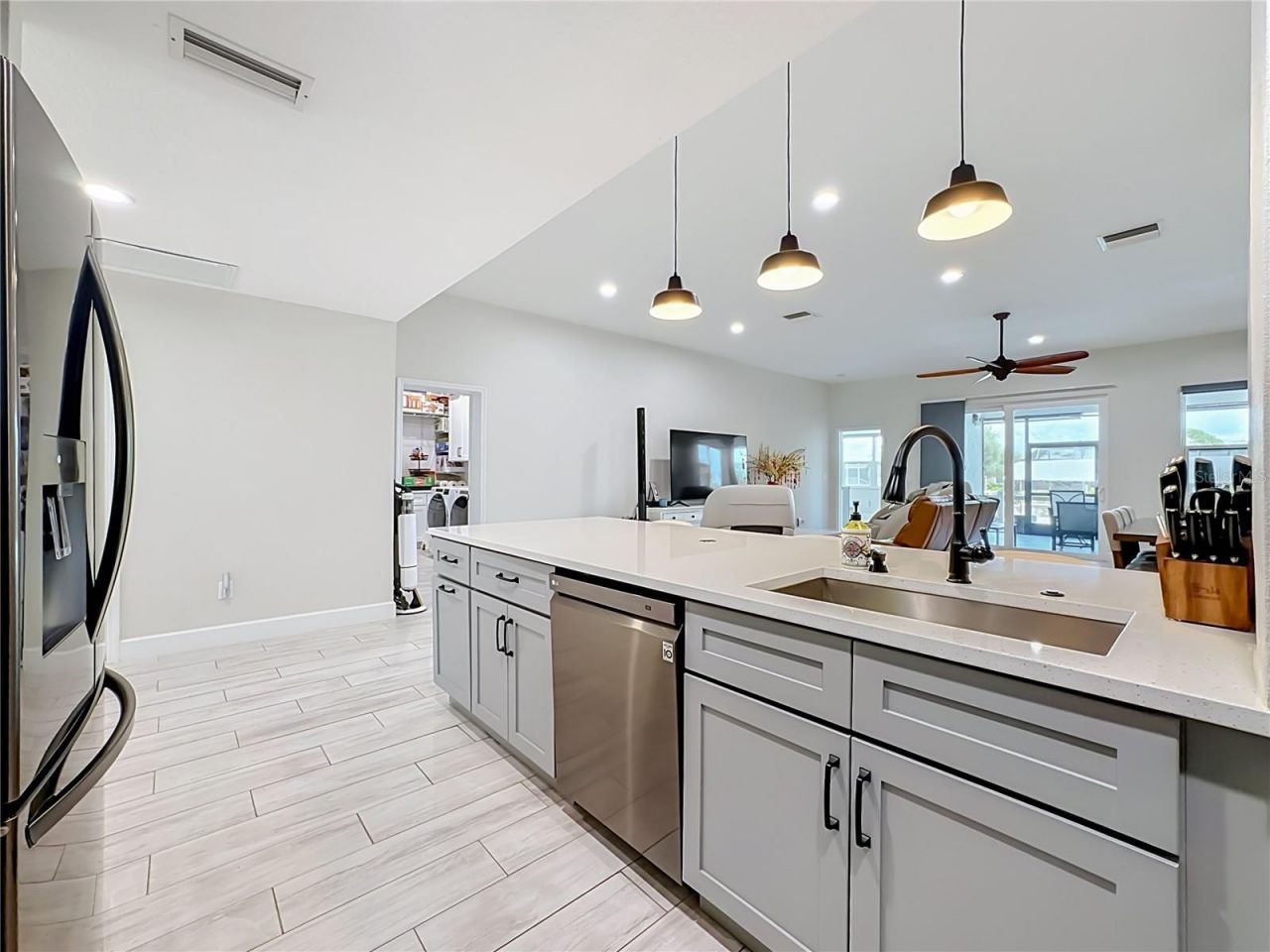 6835 Georgia Avenue, Bradenton, FL 34207 Photo