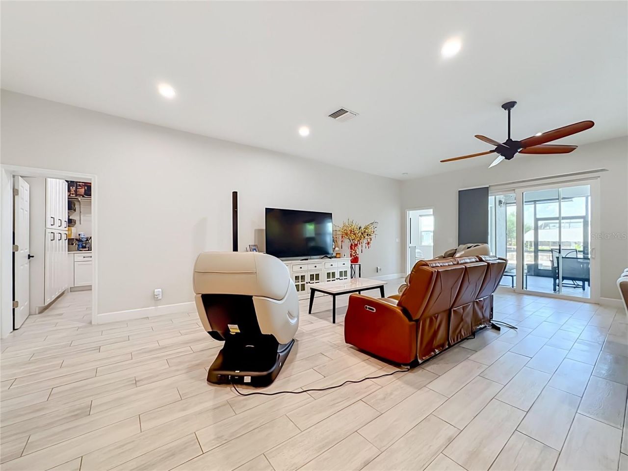 6835 Georgia Avenue, Bradenton, FL 34207 Photo