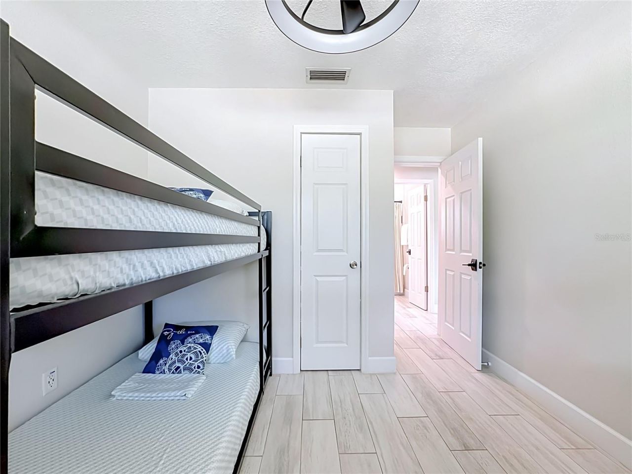 6835 Georgia Avenue, Bradenton, FL 34207 Photo