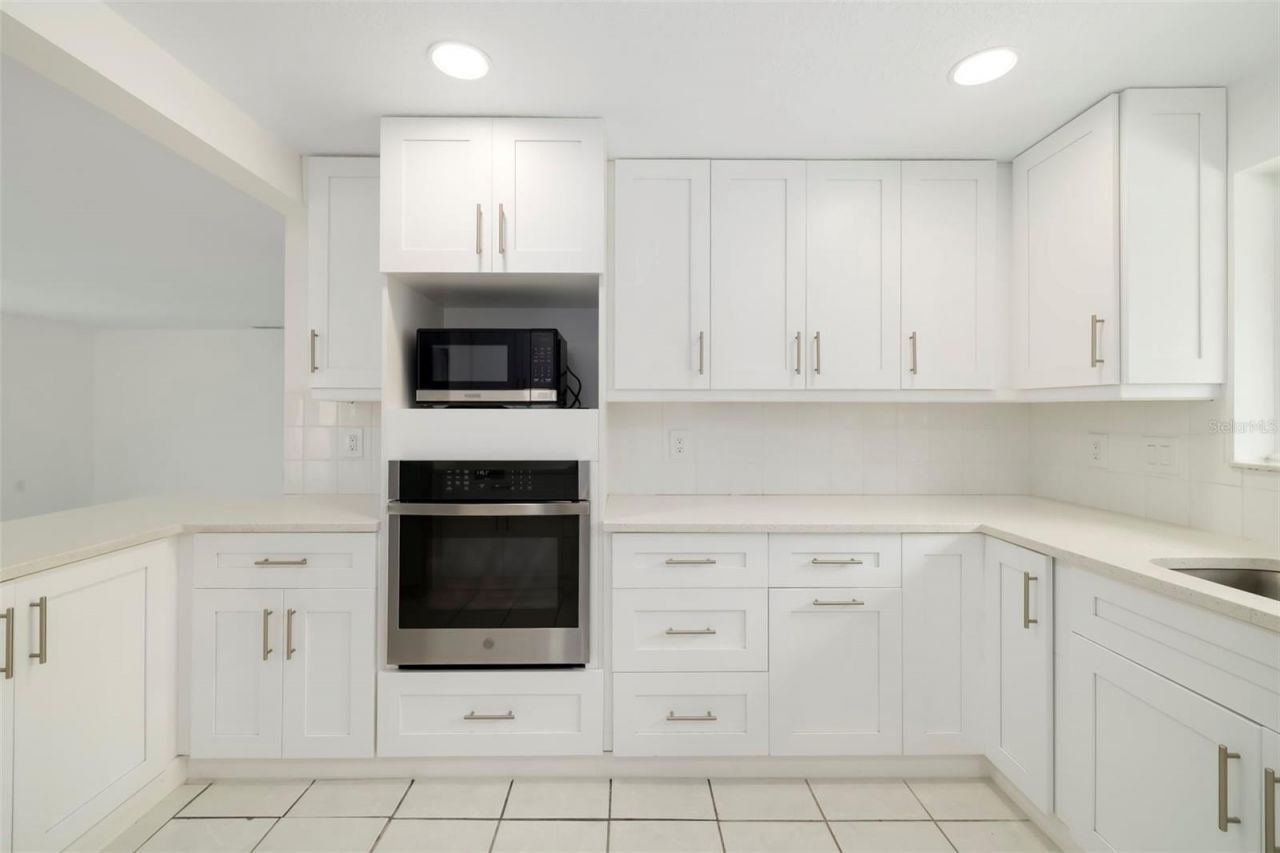 708 Garfield Drive, Sarasota, FL 34236 Photo