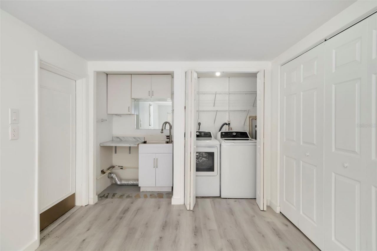 708 Garfield Drive, Sarasota, FL 34236 Photo