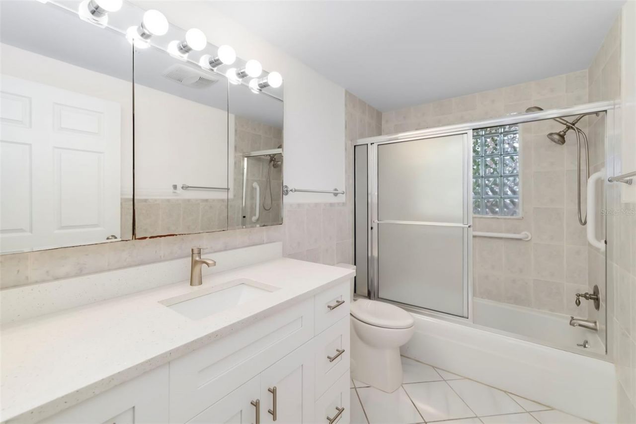 708 Garfield Drive, Sarasota, FL 34236 Photo