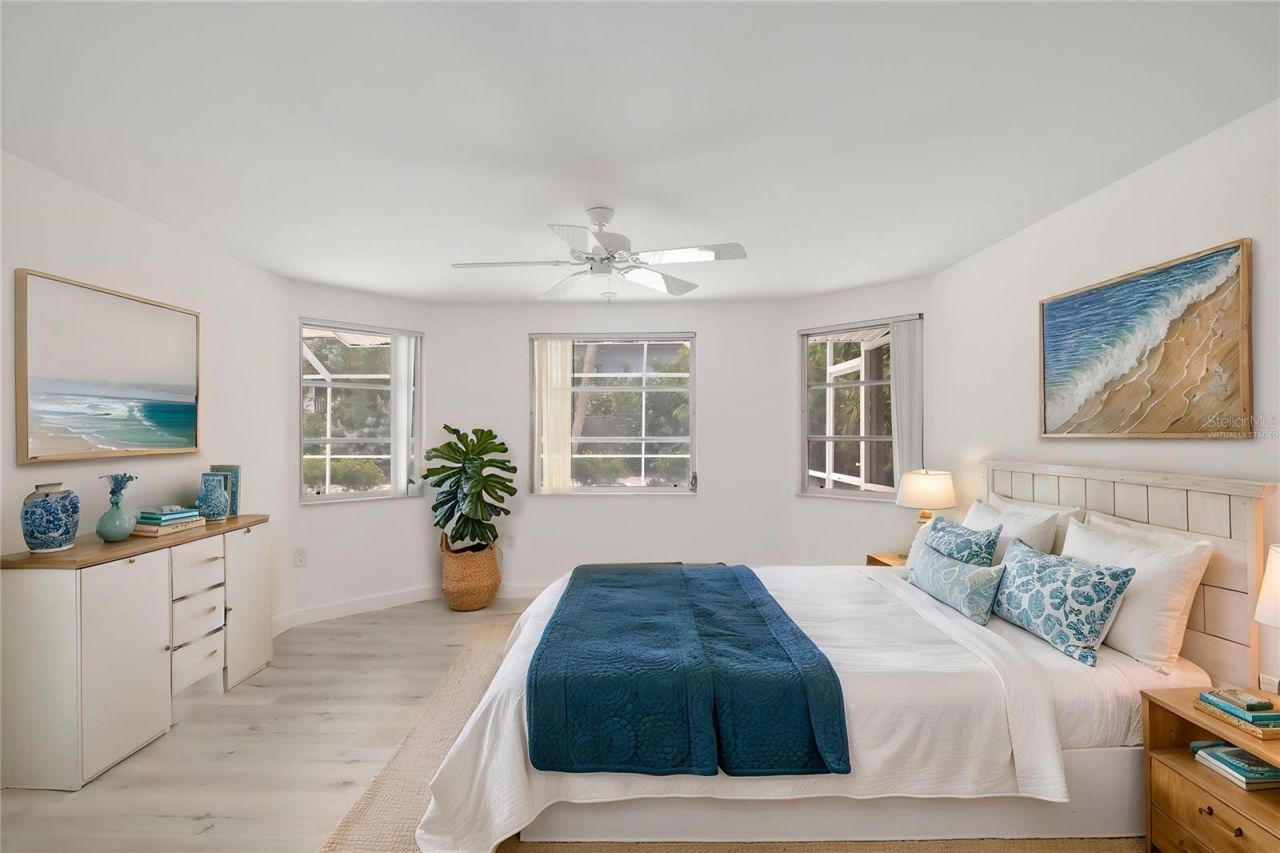 708 Garfield Drive, Sarasota, FL 34236 Photo