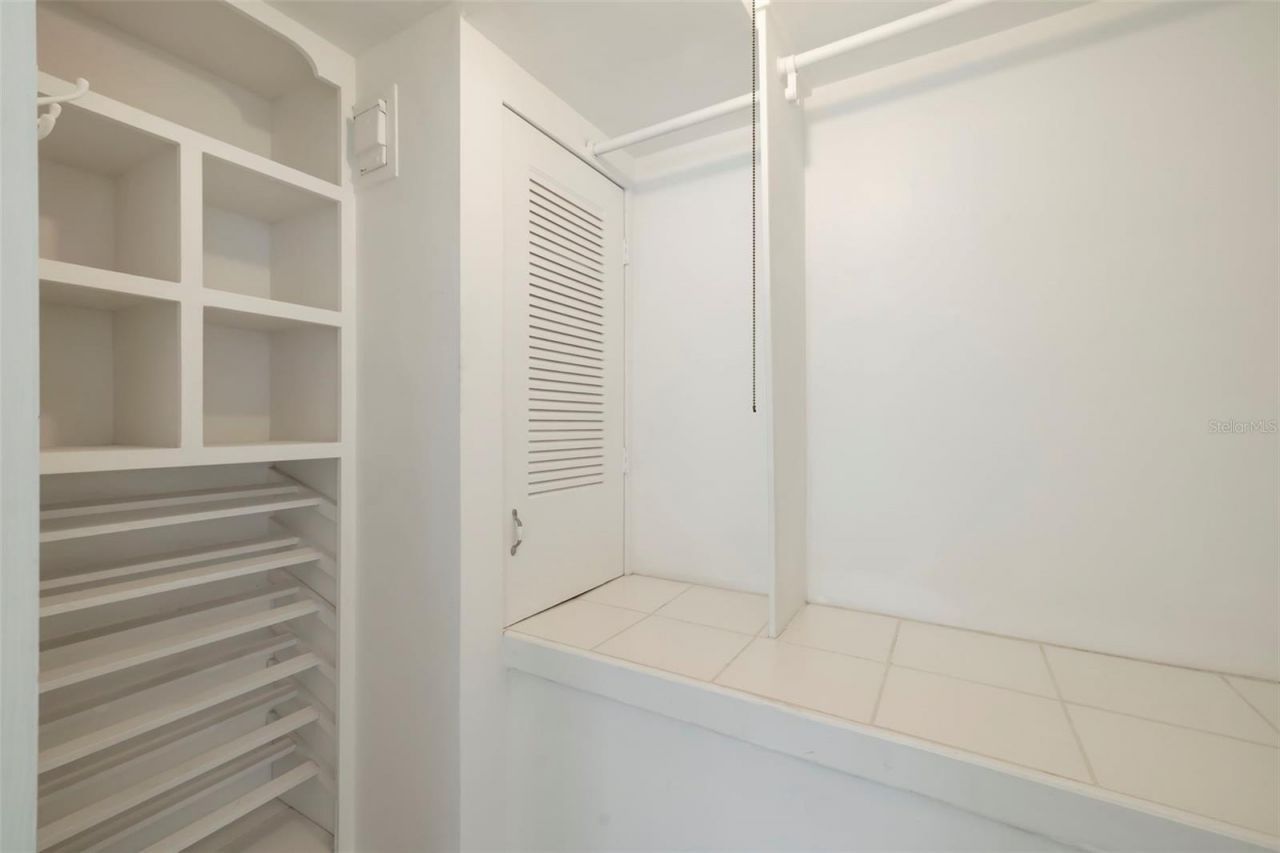 708 Garfield Drive, Sarasota, FL 34236 Photo