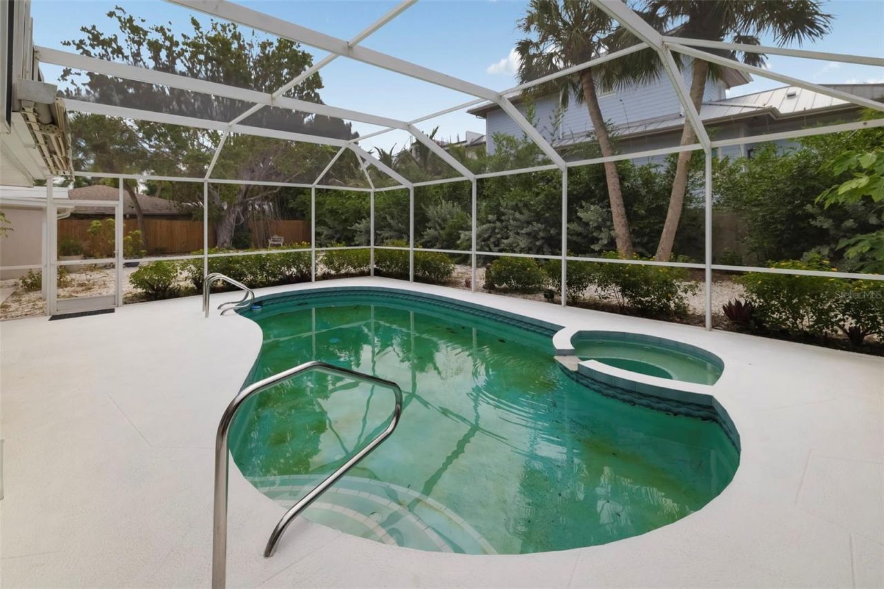 708 Garfield Drive, Sarasota, FL 34236 Photo