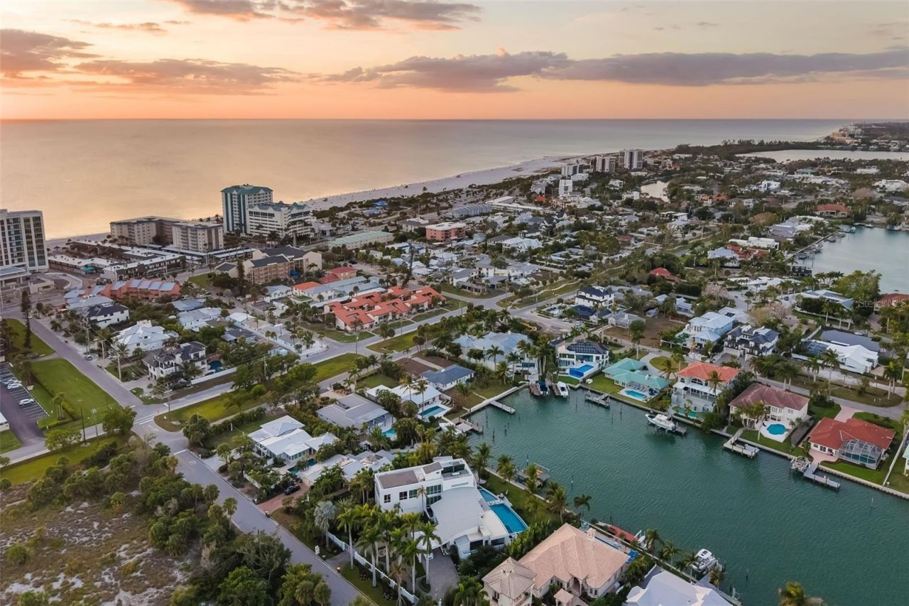 708 Garfield Drive, Sarasota, FL 34236 Photo