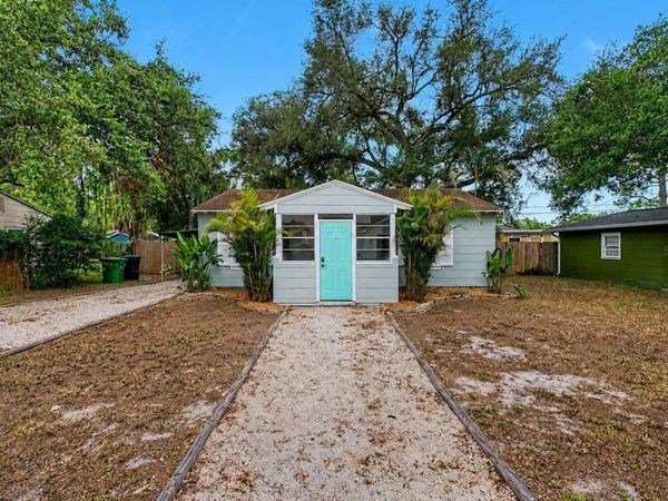 3208 W HARTNETT AVENUE , TAMPA, FL 33611