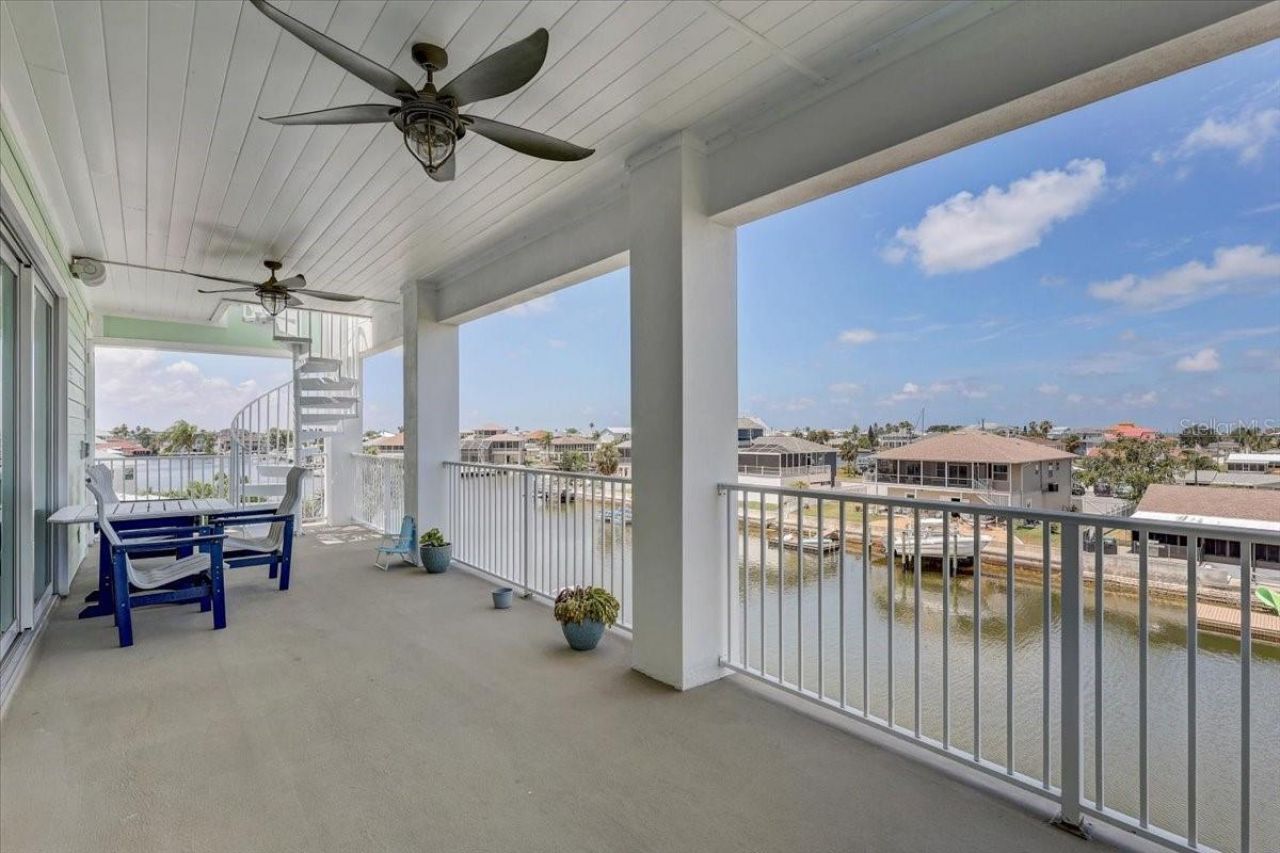 4389 5th Isle Drive, Hernando Beach, FL 34607 Photo