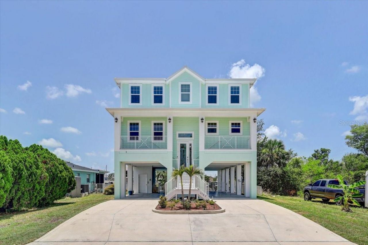 4389 5th Isle Drive, Hernando Beach, FL 34607 Photo